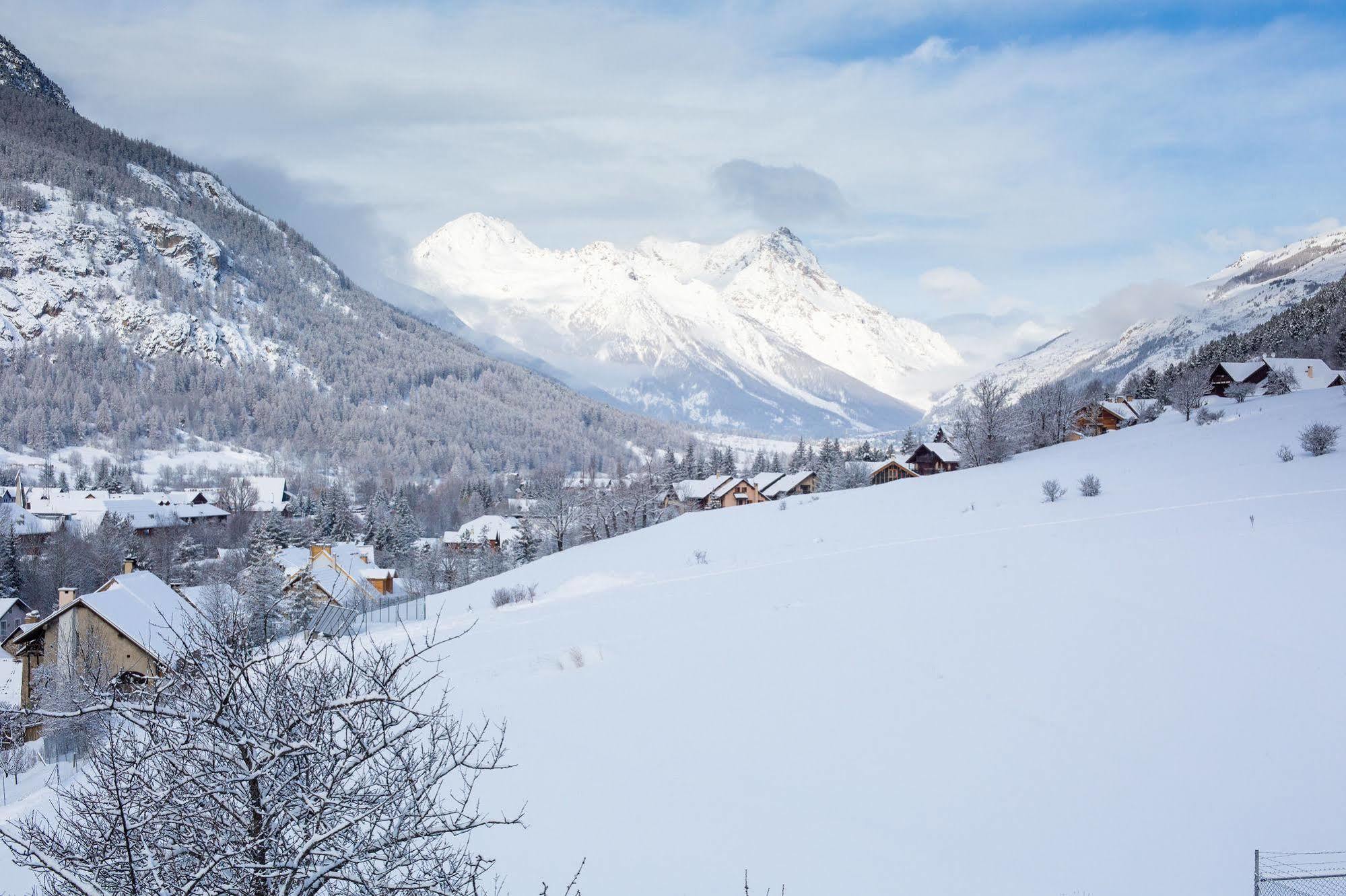 Langley Hotel La Vieille Ferme La Salle-les-Alpes ภายนอก รูปภาพ